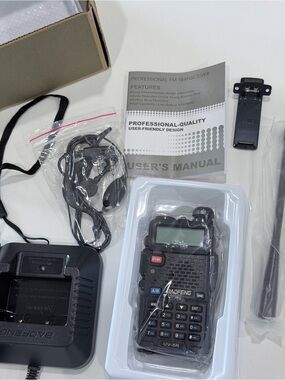 BAOFENG - professional FM transceiver
